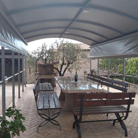 Tourist Farm With Apartments Fig Tree Dekani Bagian luar foto
